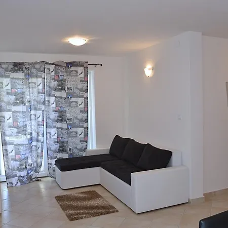 Apartment Smile *